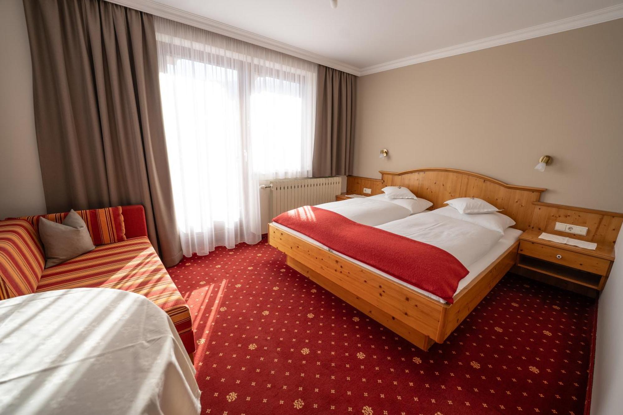 Haus Koessler Hotel Radstadt Exterior photo